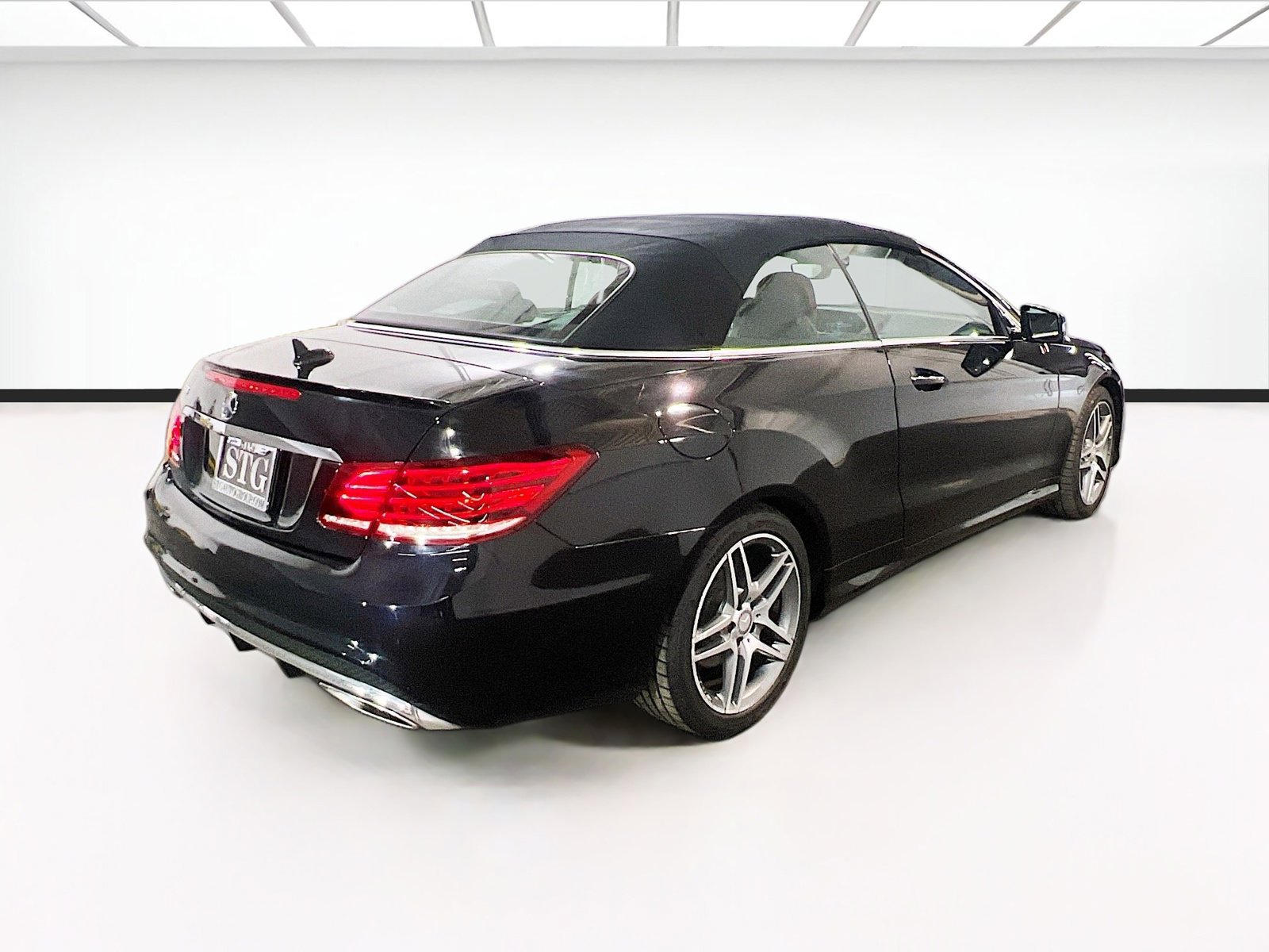 Used 2016 Mercedes-Benz E 400 Cabriolet image 4