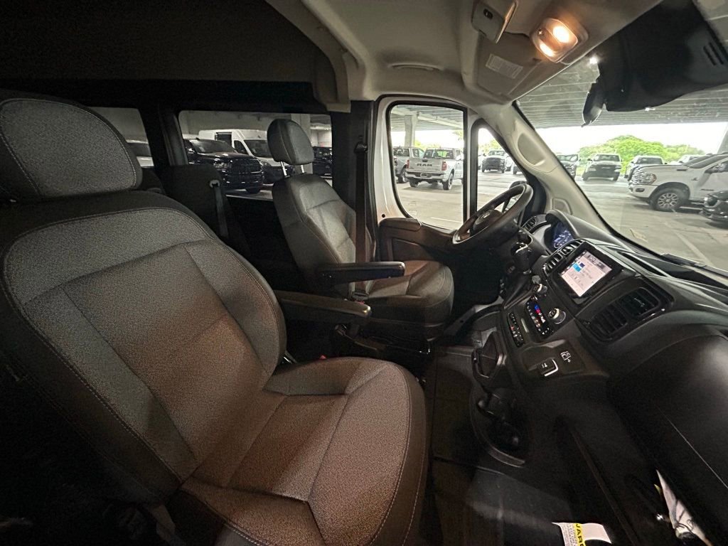 Used 2023 RAM ProMaster 2500 image 22