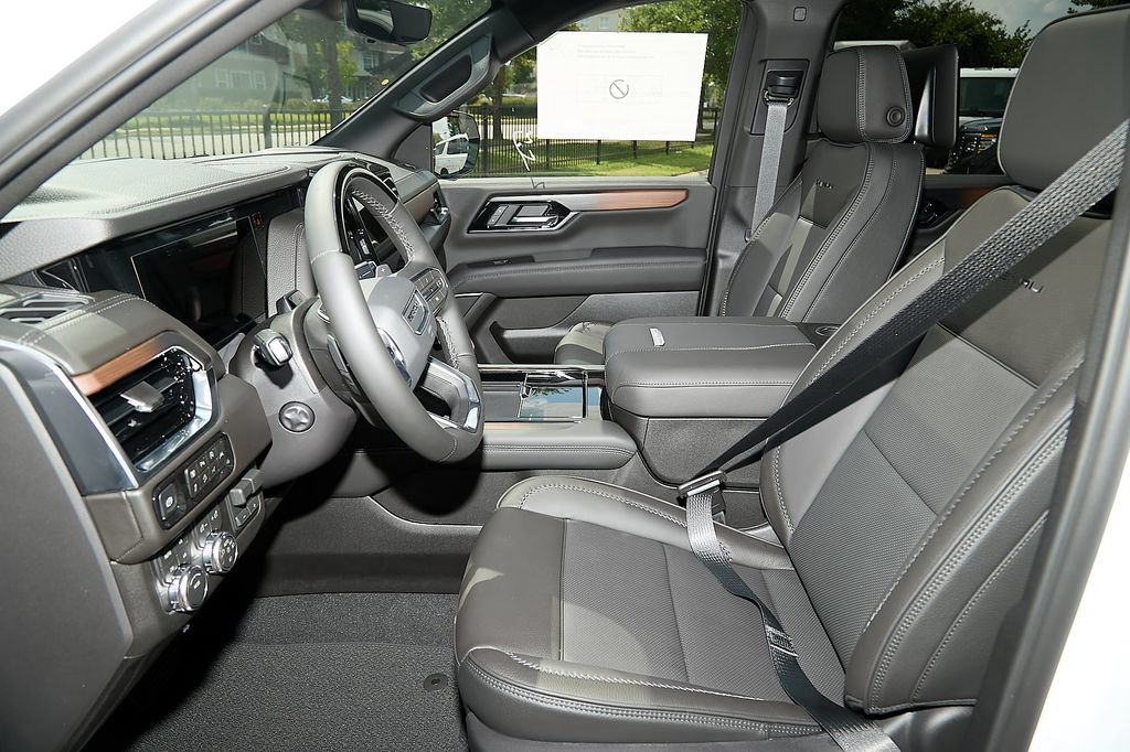 New 2026 GMC Yukon XL Denali w/ Denali Reserve Package AWD/4WD image 32