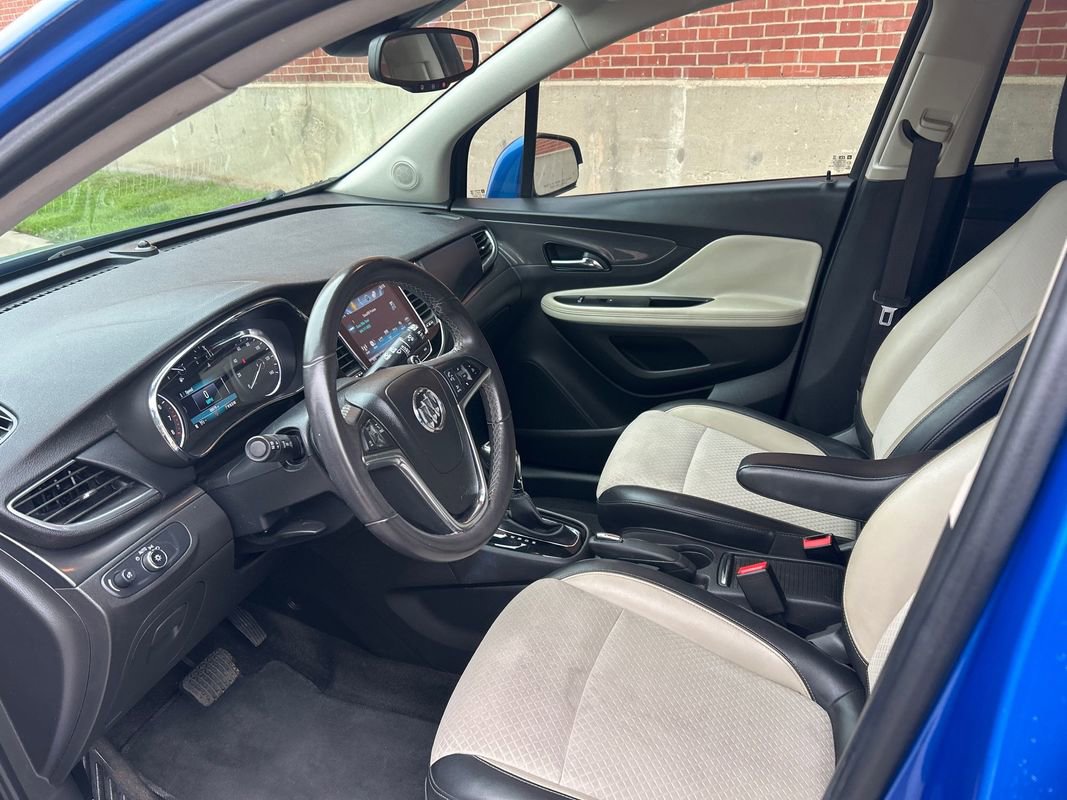 Used 2018 Buick Encore Preferred image 4