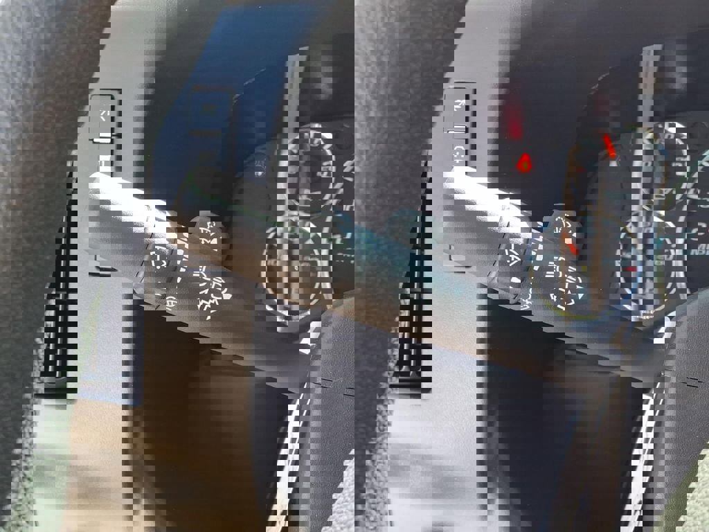 New 2026 Chevrolet Express 2500 w/ Driver Convenience Package RWD image 31