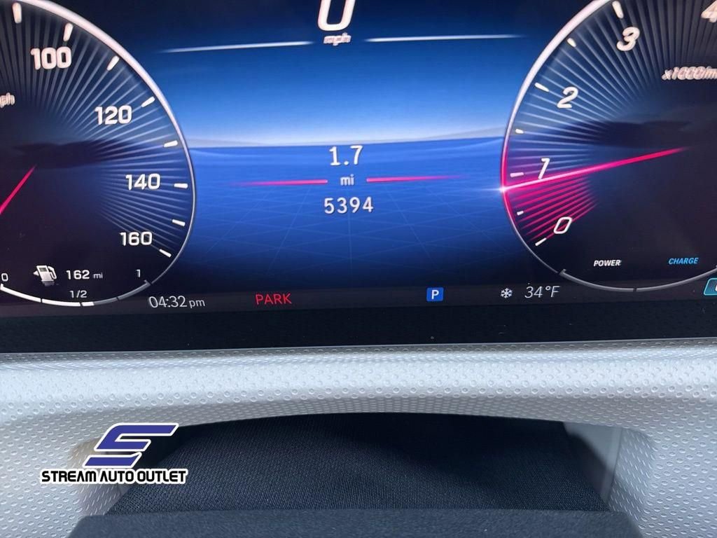 Used 2024 Mercedes-Benz CLA 250 4MATIC image 19