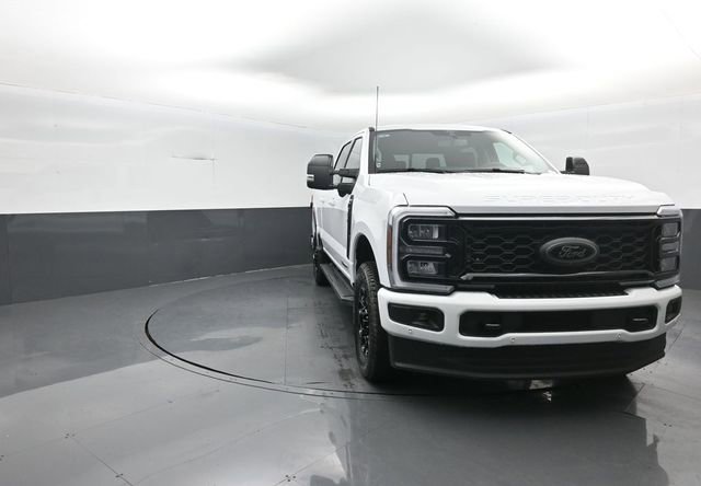 New 2026 Ford F350 Lariat w/ Black Appearance Package AWD/4WD image 2