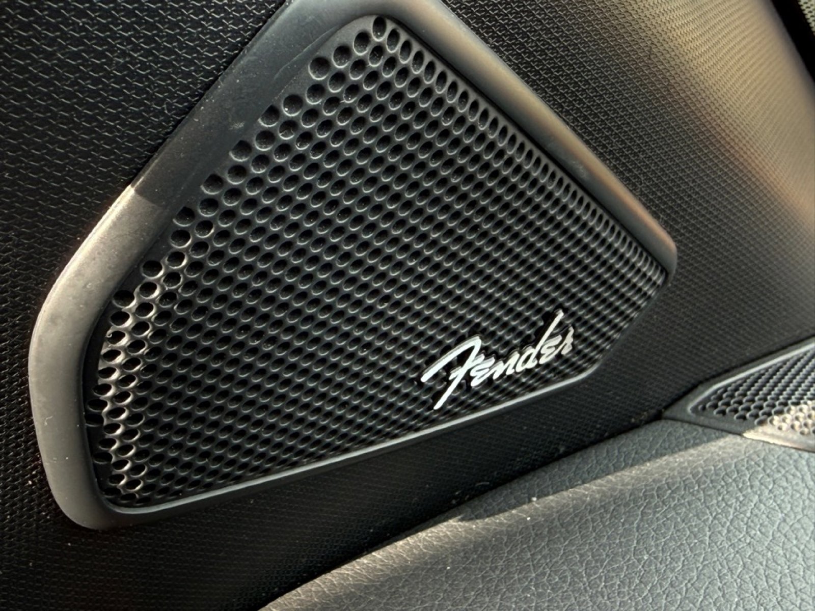 Used 2020 Nissan Titan PRO-4X image 38