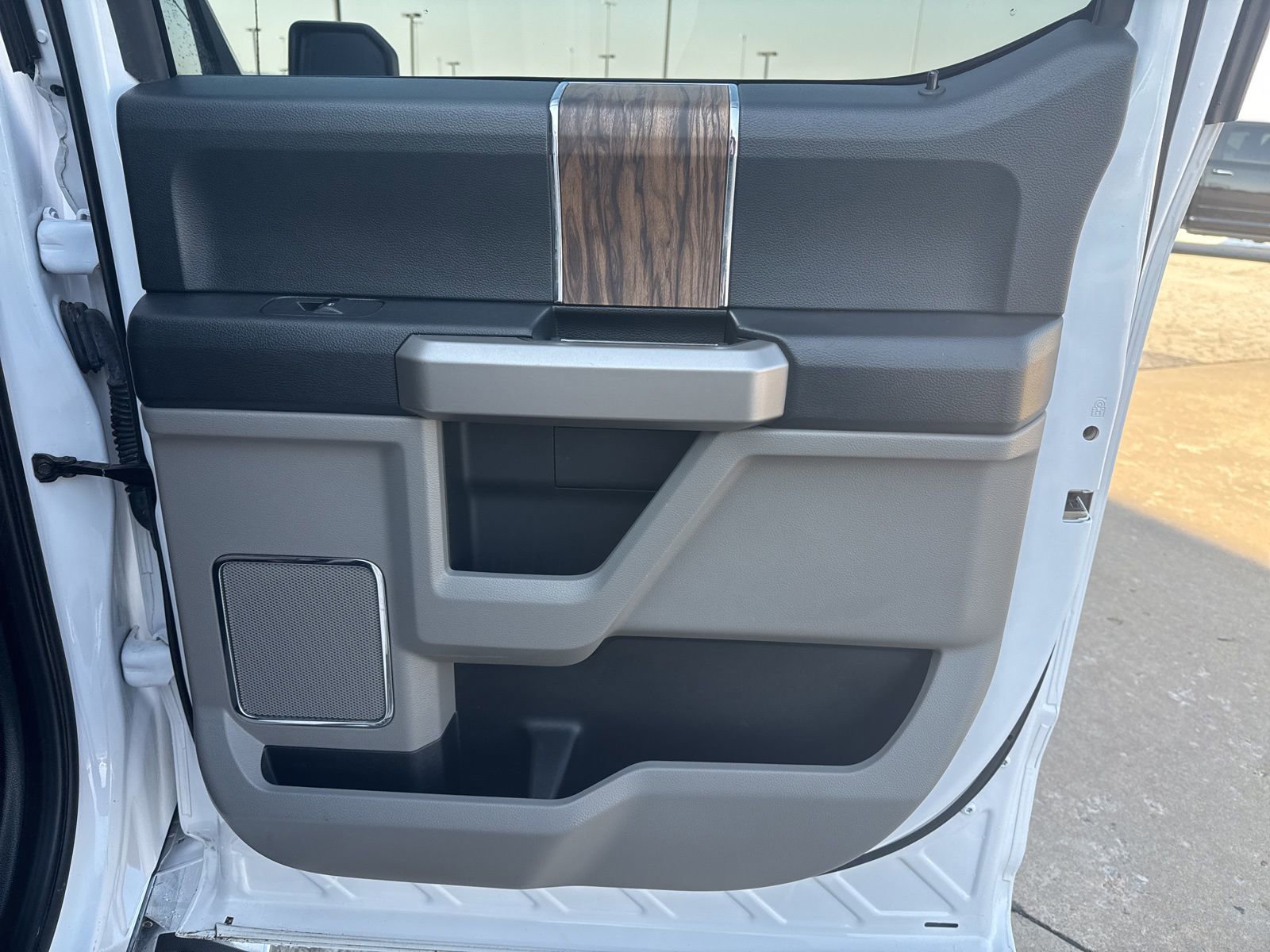 Used 2019 Ford F150 Lariat image 30