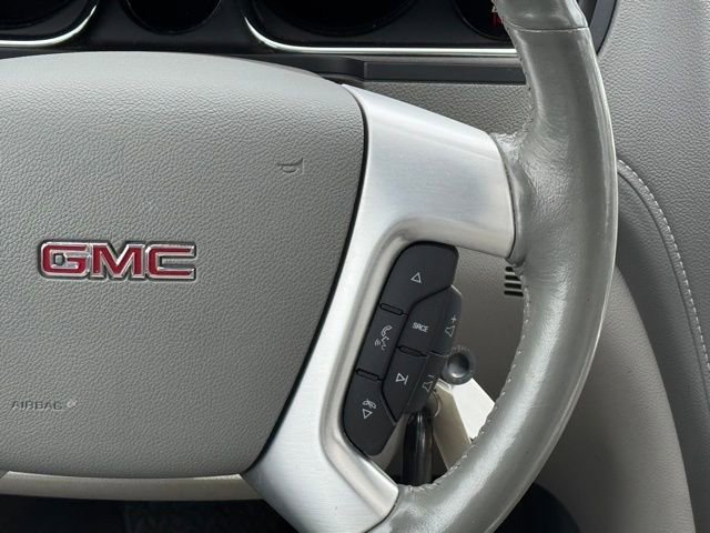 Used 2015 GMC Acadia SLT image 23