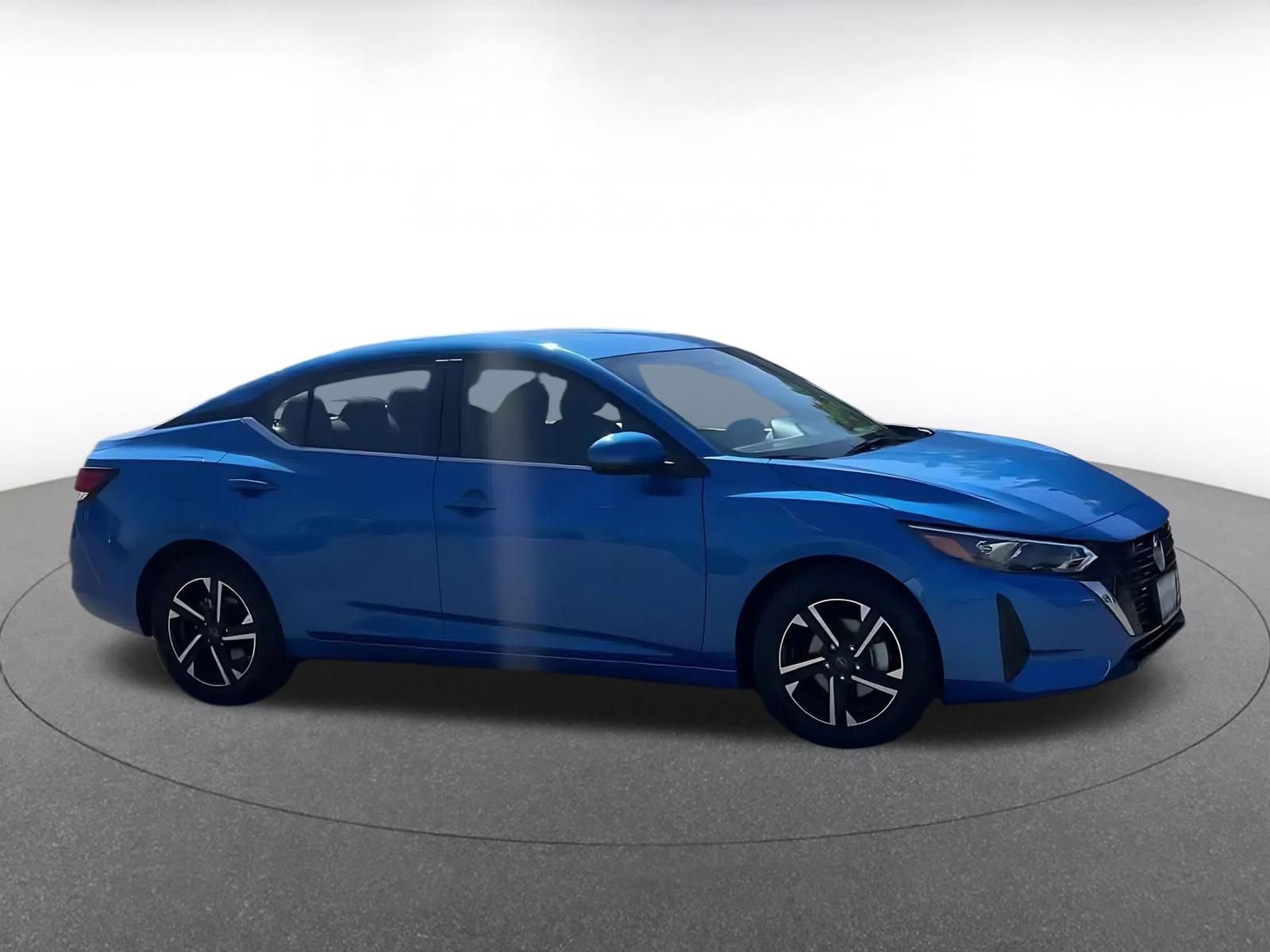 Used 2025 Nissan Sentra SV image 16