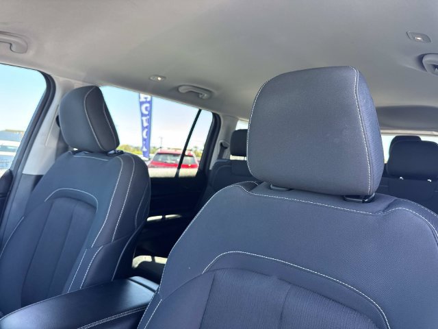 Used 2023 Jeep Grand Cherokee L Laredo RWD image 24