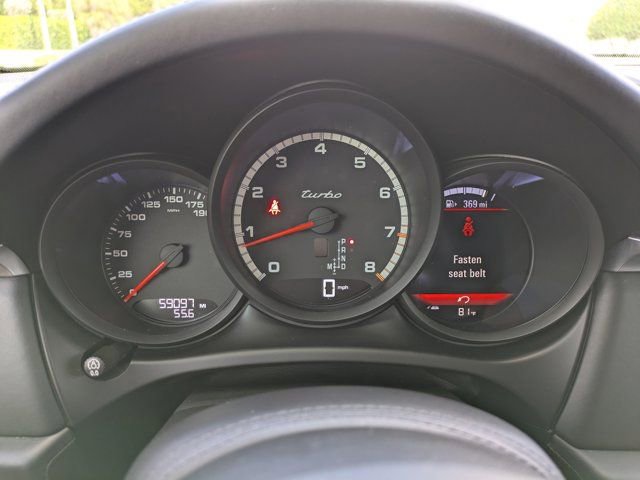 Used 2020 Porsche Macan Turbo image 27