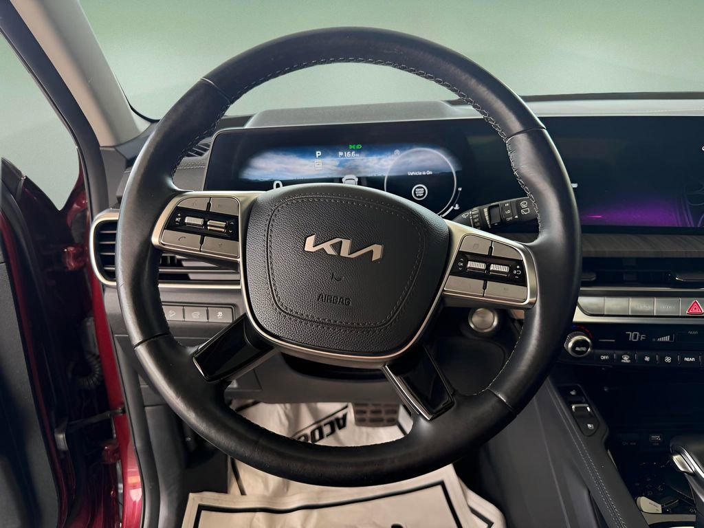 Used 2024 Kia Telluride SX image 26
