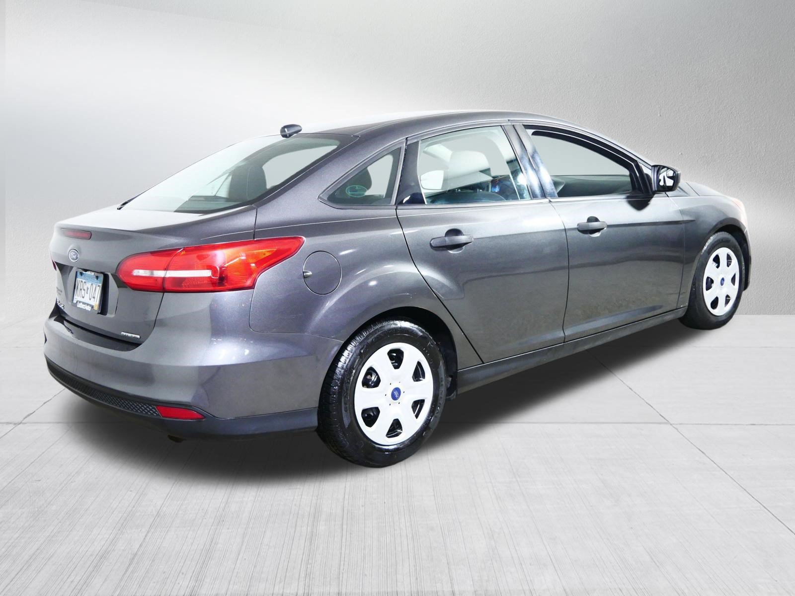 Used 2015 Ford Focus S FWD image 7
