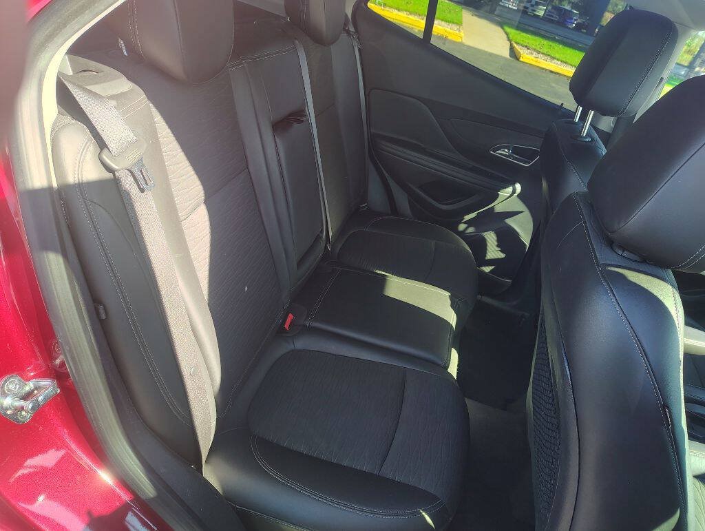 Used 2015 Buick Encore FWD image 14