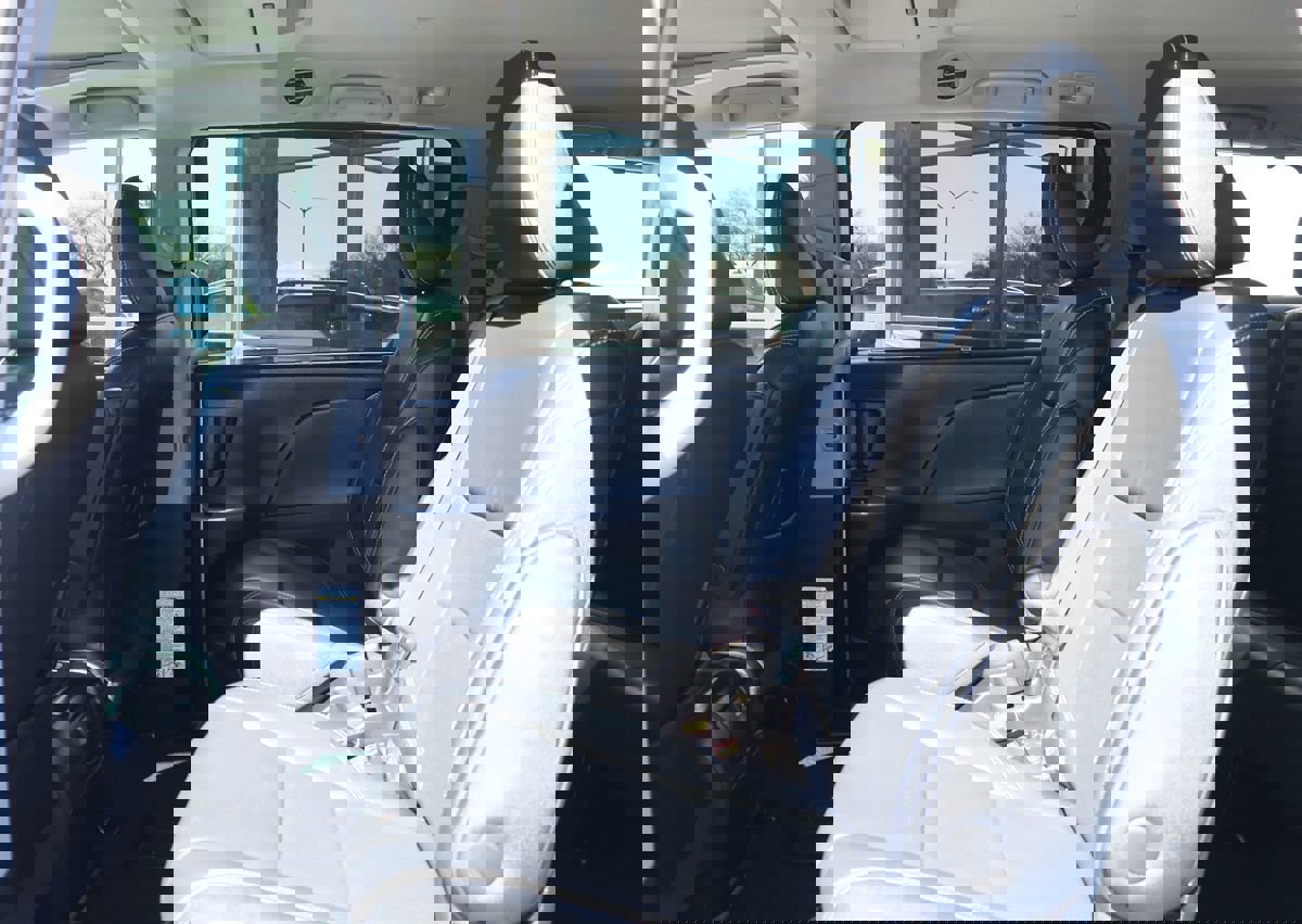 Used 2017 Toyota Sienna SE Premium image 33