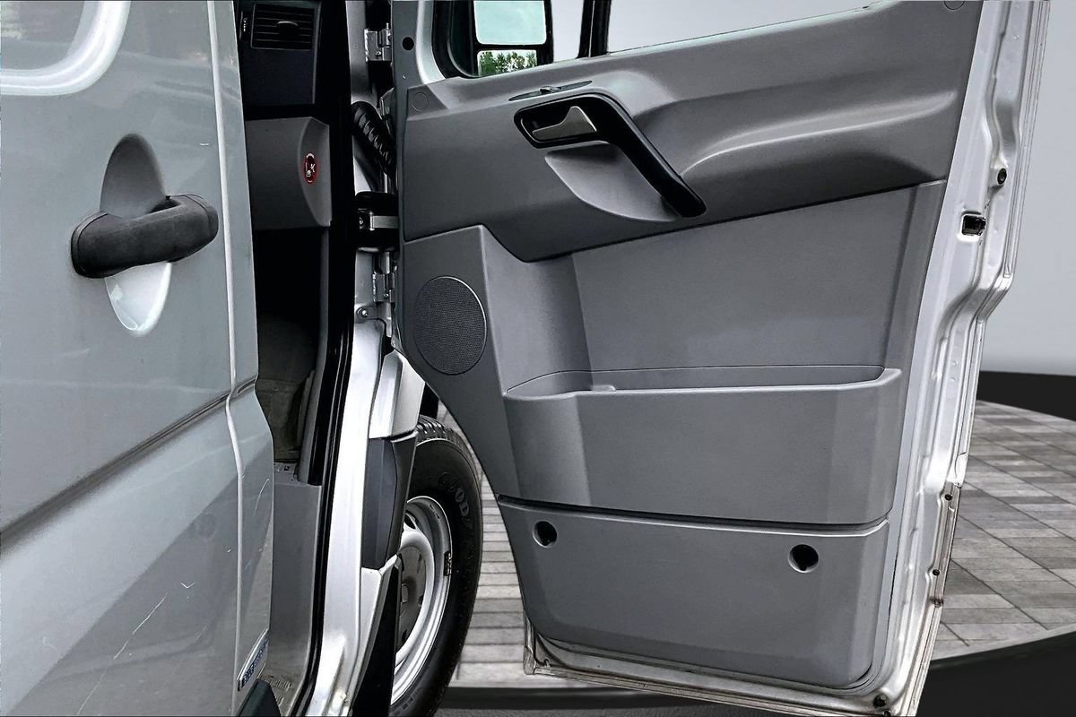 Used 2015 Mercedes-Benz Sprinter 2500 image 14