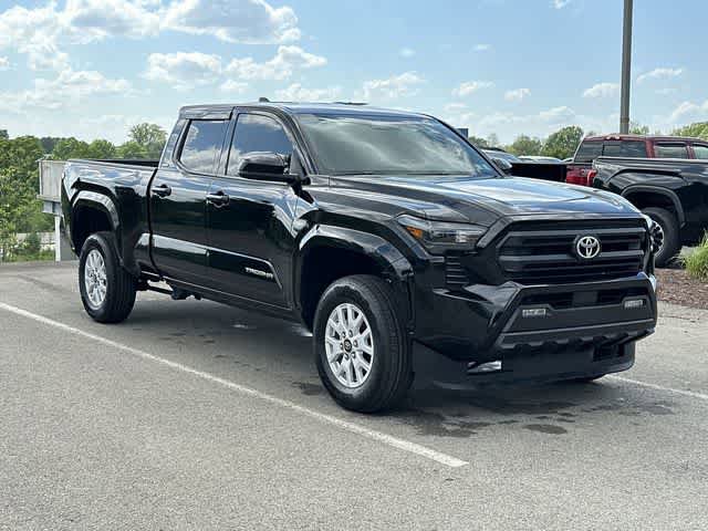 Used 2025 Toyota Tacoma SR5 AWD/4WD image 29