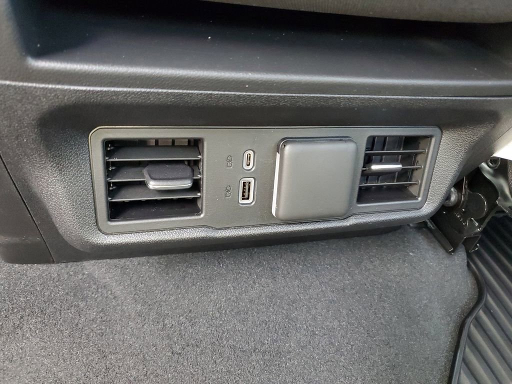 New 2026 GMC Sierra 1500 Elevation image 11