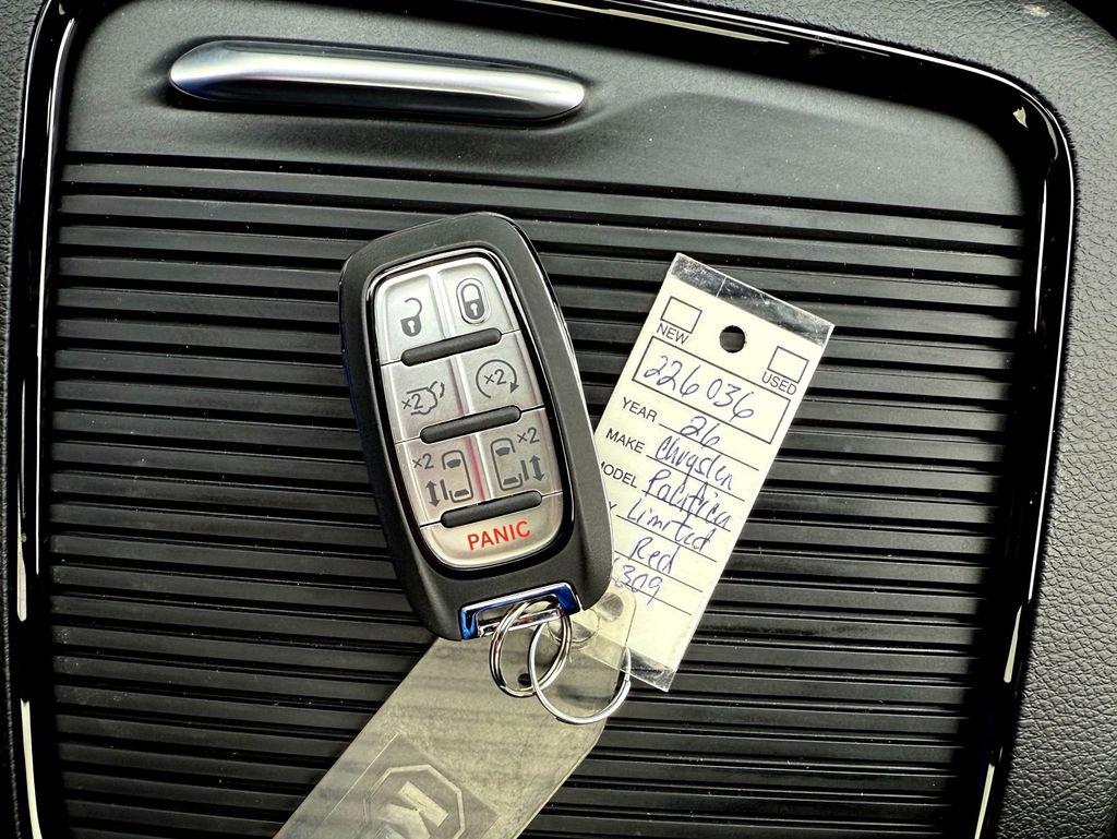 New 2026 Chrysler Pacifica Limited w/ Uconnect Theater Family Group image 41