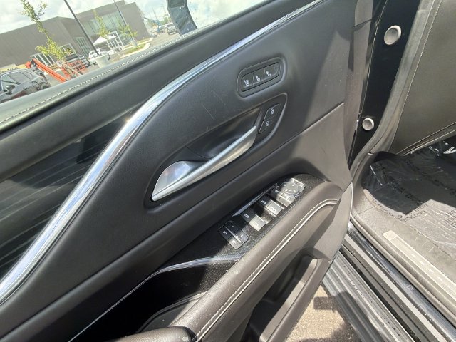 Used 2023 Cadillac Escalade V AWD/4WD image 15