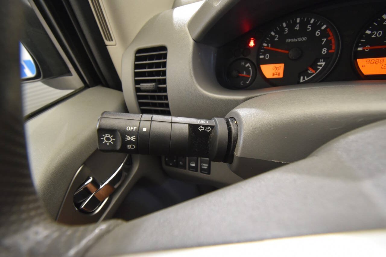 Used 2018 Nissan Frontier SV AWD/4WD image 26
