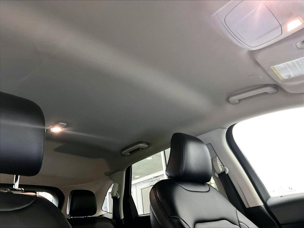 Used 2023 Ford Edge SEL AWD/4WD image 22