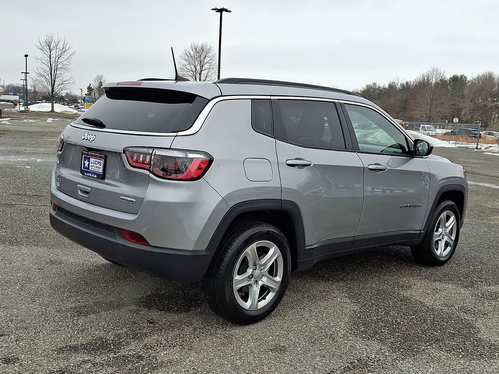 Used 2023 Jeep Compass Latitude w/ Convenience Group image 12