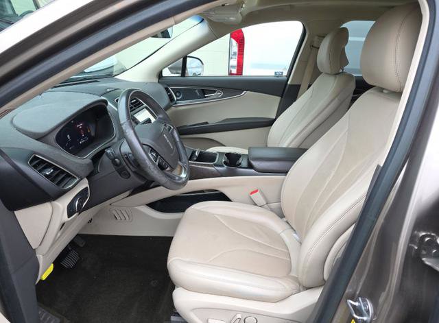 Used 2019 Lincoln Nautilus Reserve image 5