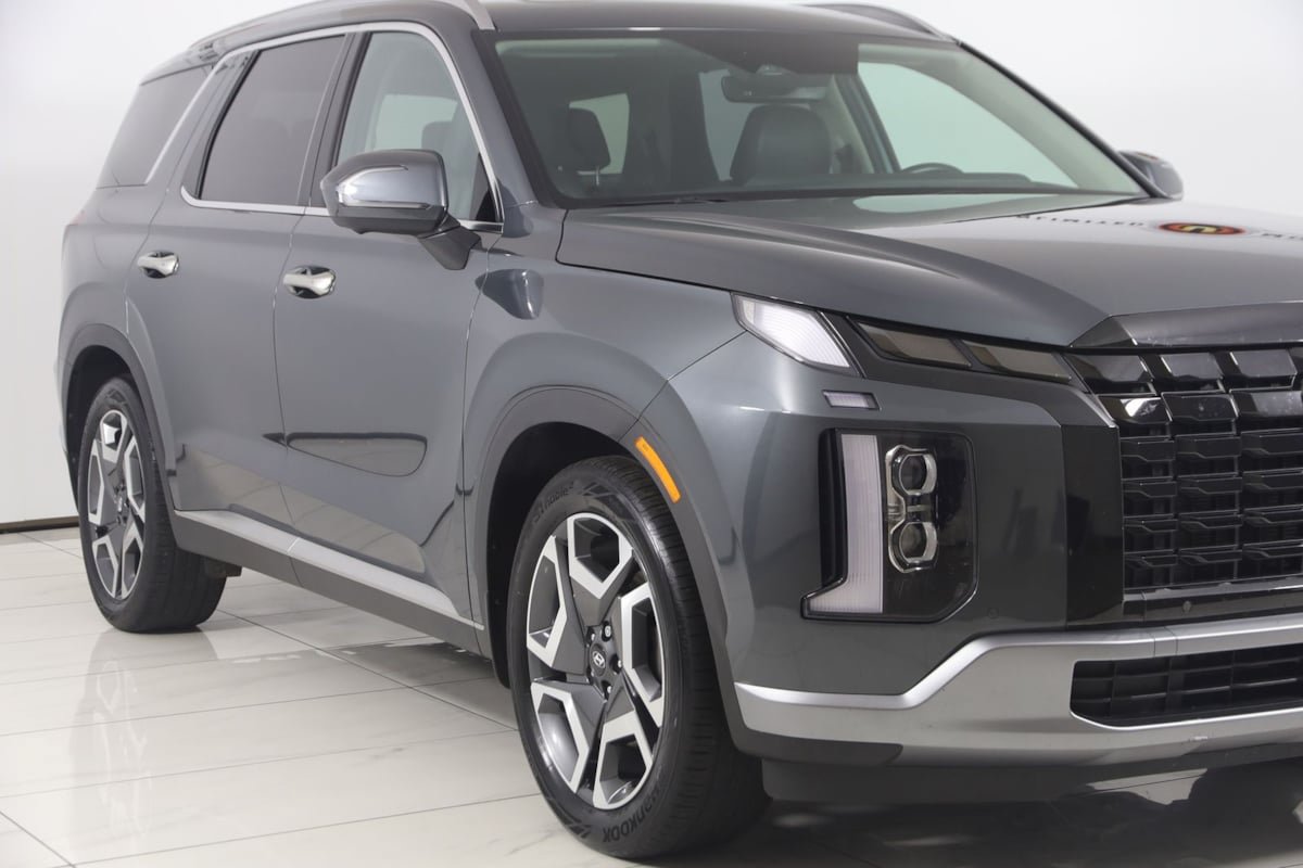 Used 2023 Hyundai Palisade Limited w/ Cargo Package AWD/4WD image 40