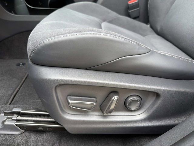 New 2026 Toyota C-HR AWD/4WD image 10