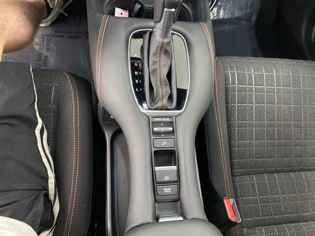 Used 2024 Honda HR-V Sport image 21