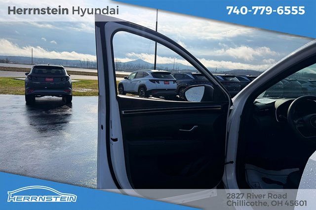 Used 2024 Hyundai Santa Cruz SEL image 12