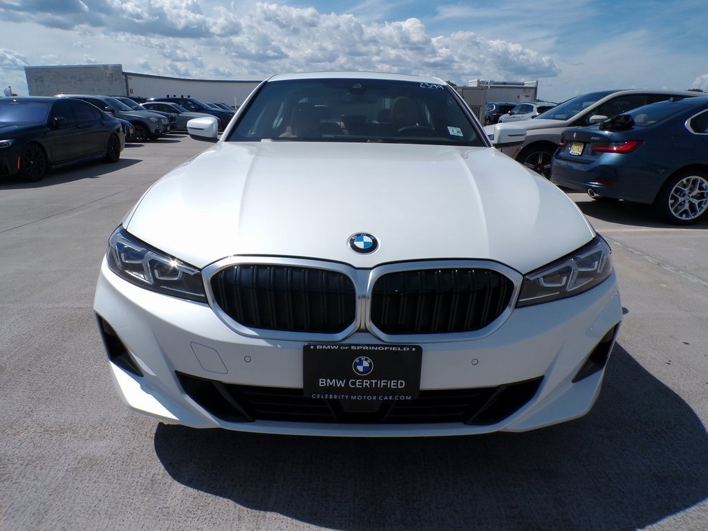 Certified 2025 BMW 330i xDrive Sedan w/ Convenience Package image 2