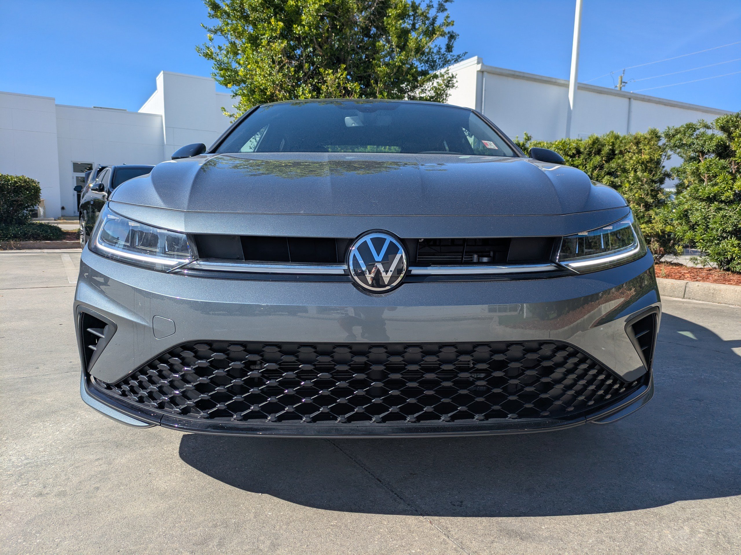 Used 2025 Volkswagen Jetta Sport FWD image 8
