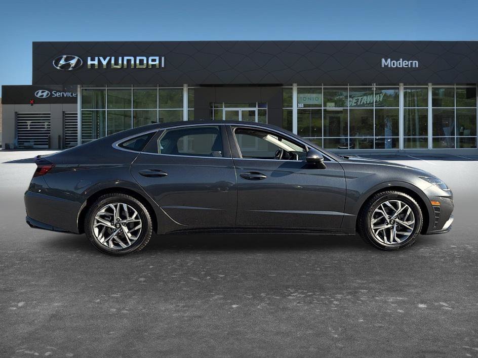 Used 2023 Hyundai Sonata SEL FWD image 3