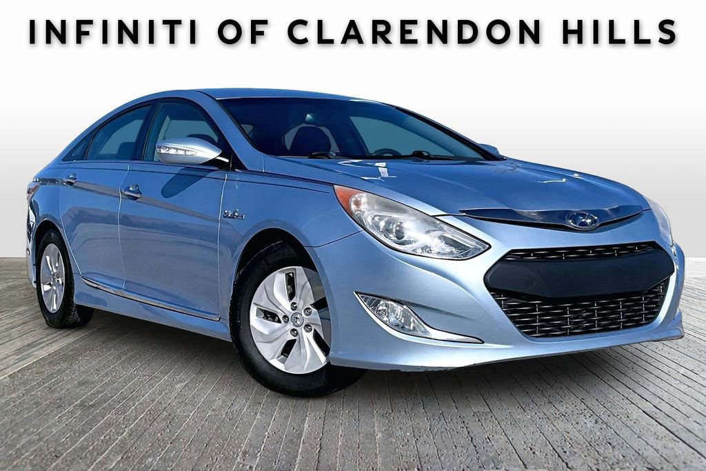 Used 2015 Hyundai Sonata Hybrid image 1