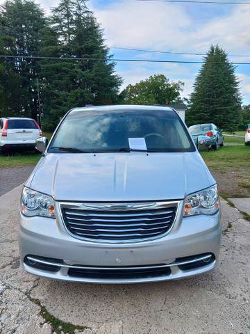 Used 2011 Chrysler Town & Country Touring-L w/ Entertainment Group #2
