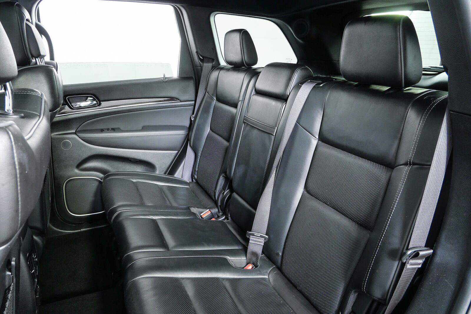Used 2020 Jeep Grand Cherokee Overland RWD image 20
