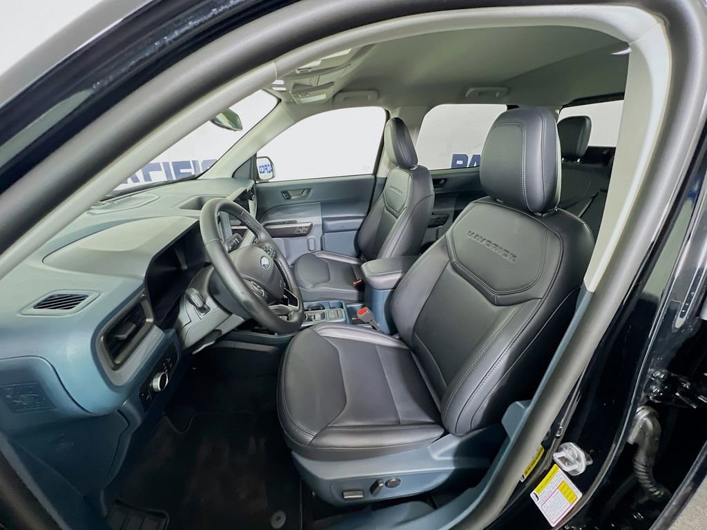 Used 2025 Ford Maverick Lariat w/ Black Appearance Package image 15