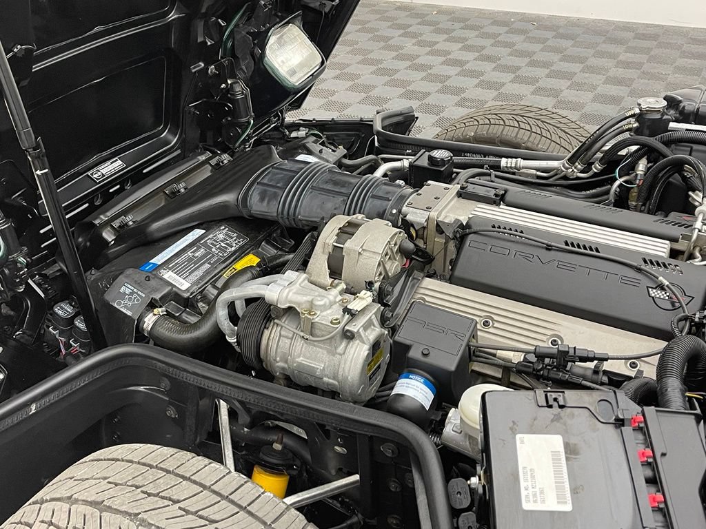 Used 1992 Chevrolet Corvette Convertible RWD image 12