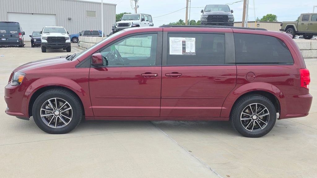 Used 2017 Dodge Grand Caravan GT FWD video 2