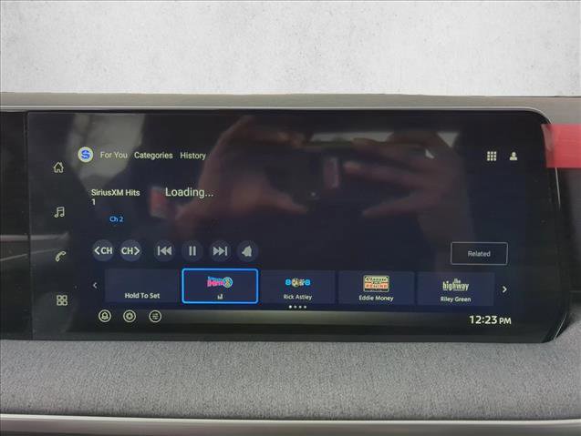 New 2026 Nissan Kicks SV w/ Charging Package image 13