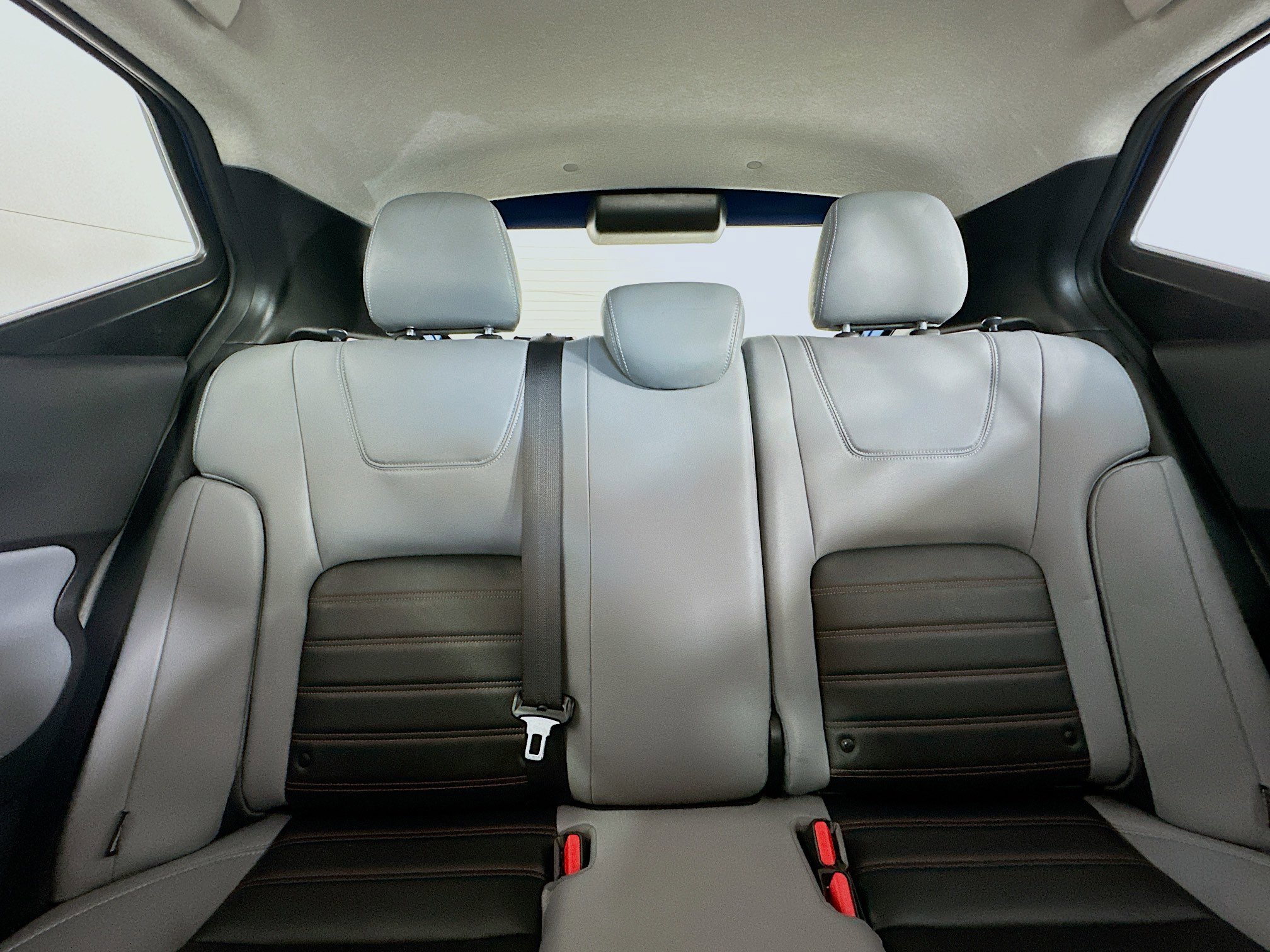 Used 2023 Nissan Kicks SR w/ SR Premium Package FWD image 30