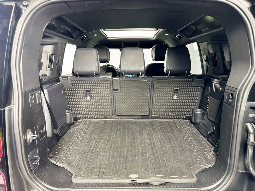 Used 2020 Land Rover Defender 110 X image 32