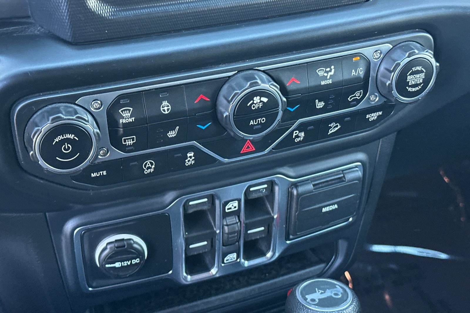 Used 2018 Jeep Wrangler Unlimited Sport S AWD/4WD image 18