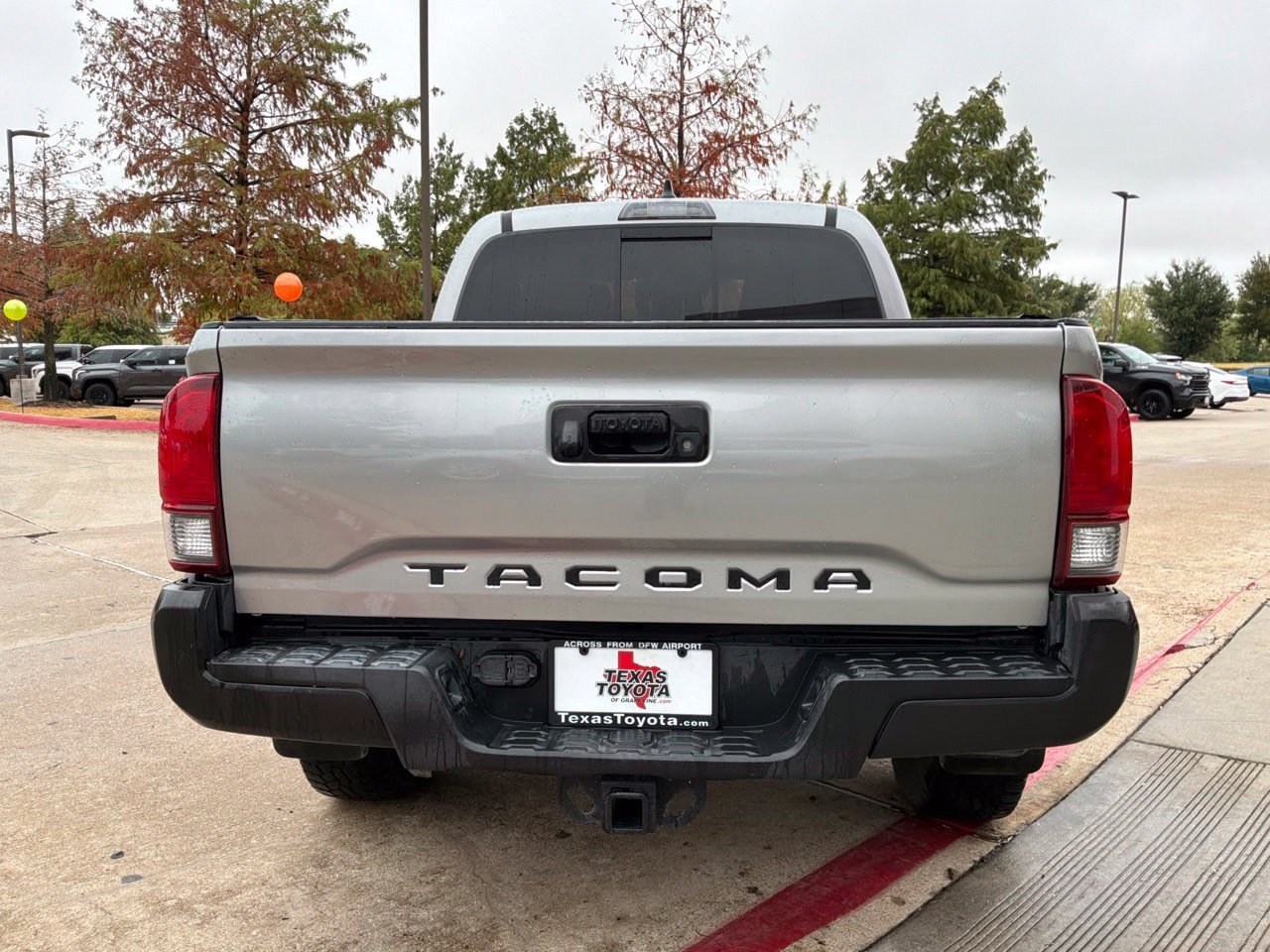 Used 2021 Toyota Tacoma SR5 RWD image 7