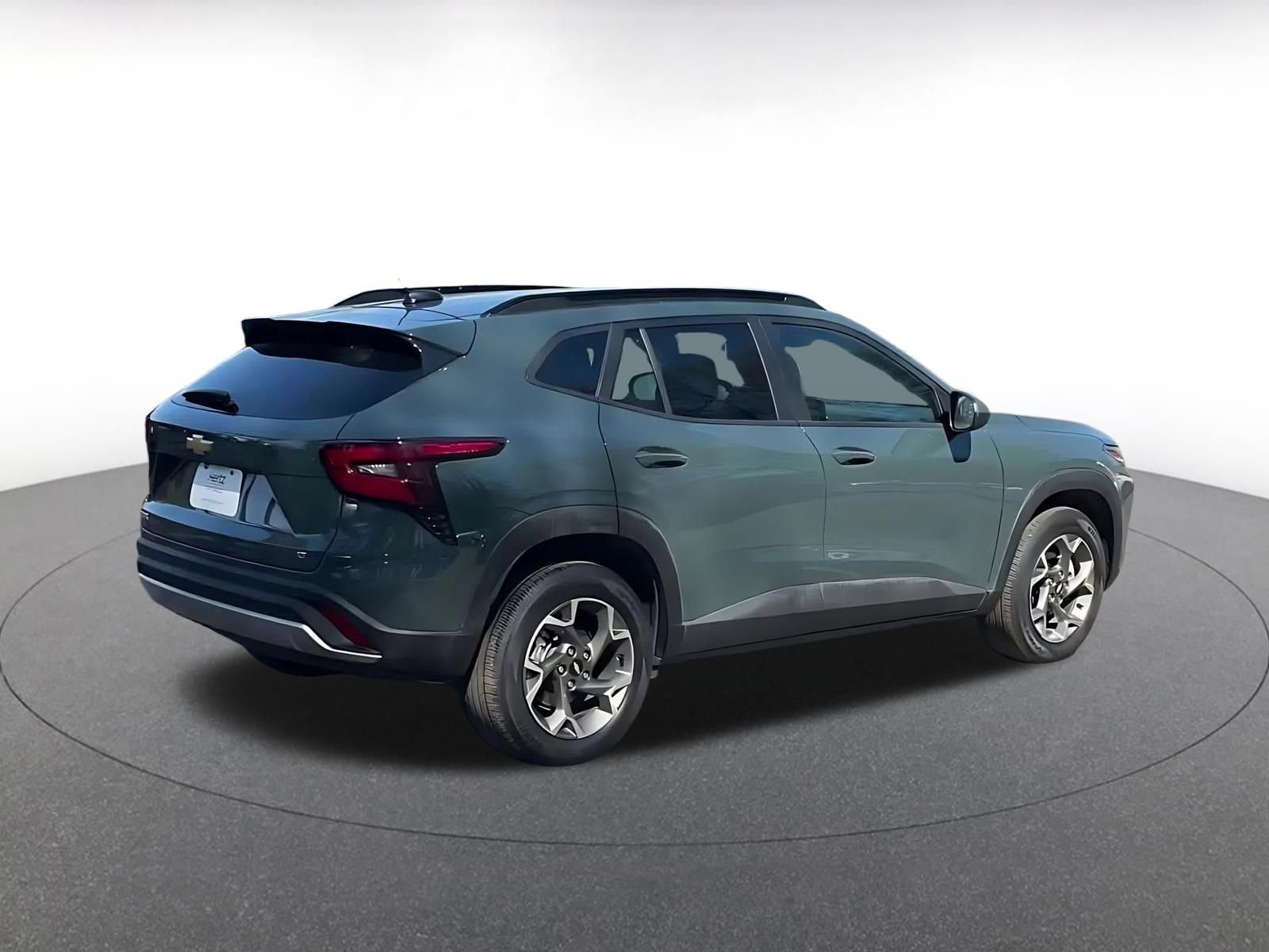 Used 2025 Chevrolet Trax LT w/ LT Convenience Package image 15