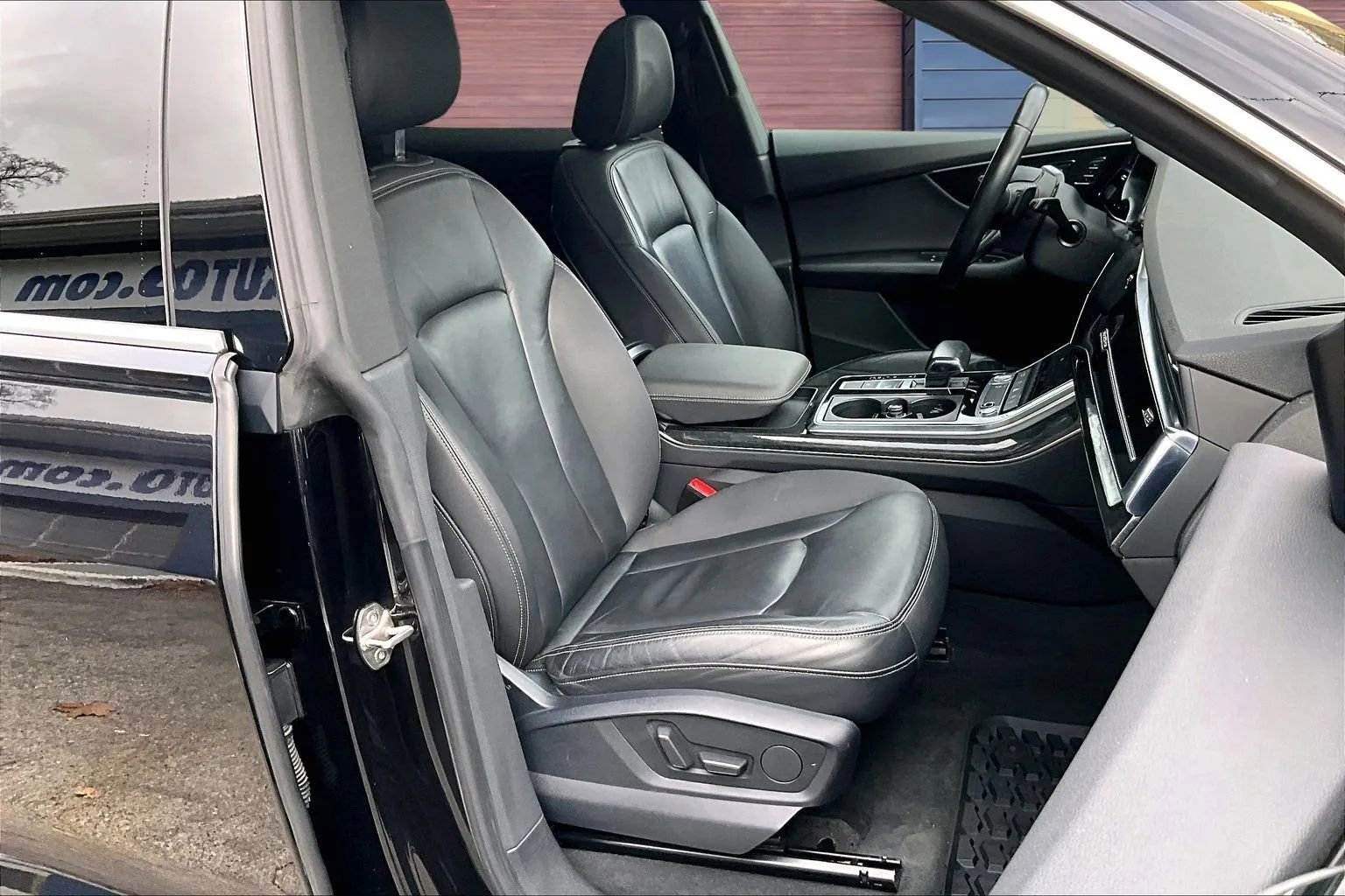 Used 2019 Audi Q8 Premium image 7