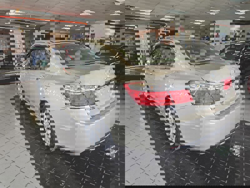 Used 2013 Honda Accord EX-L image 5