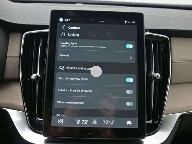 New 2026 Volvo XC90 B6 Plus w/ Protection Package Premier image 18