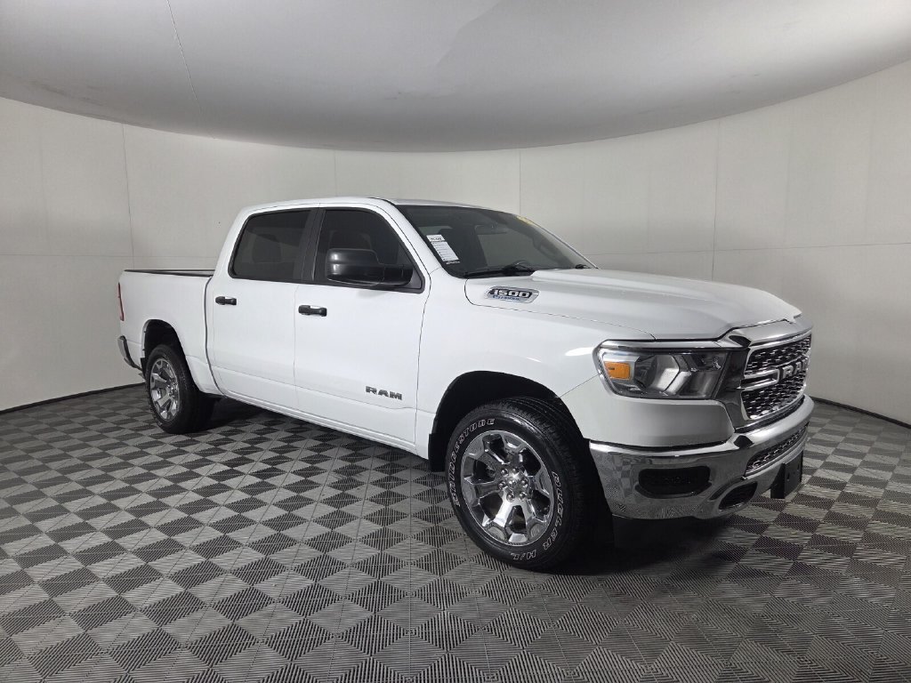 Used 2023 RAM 1500 Big Horn AWD/4WD image 2