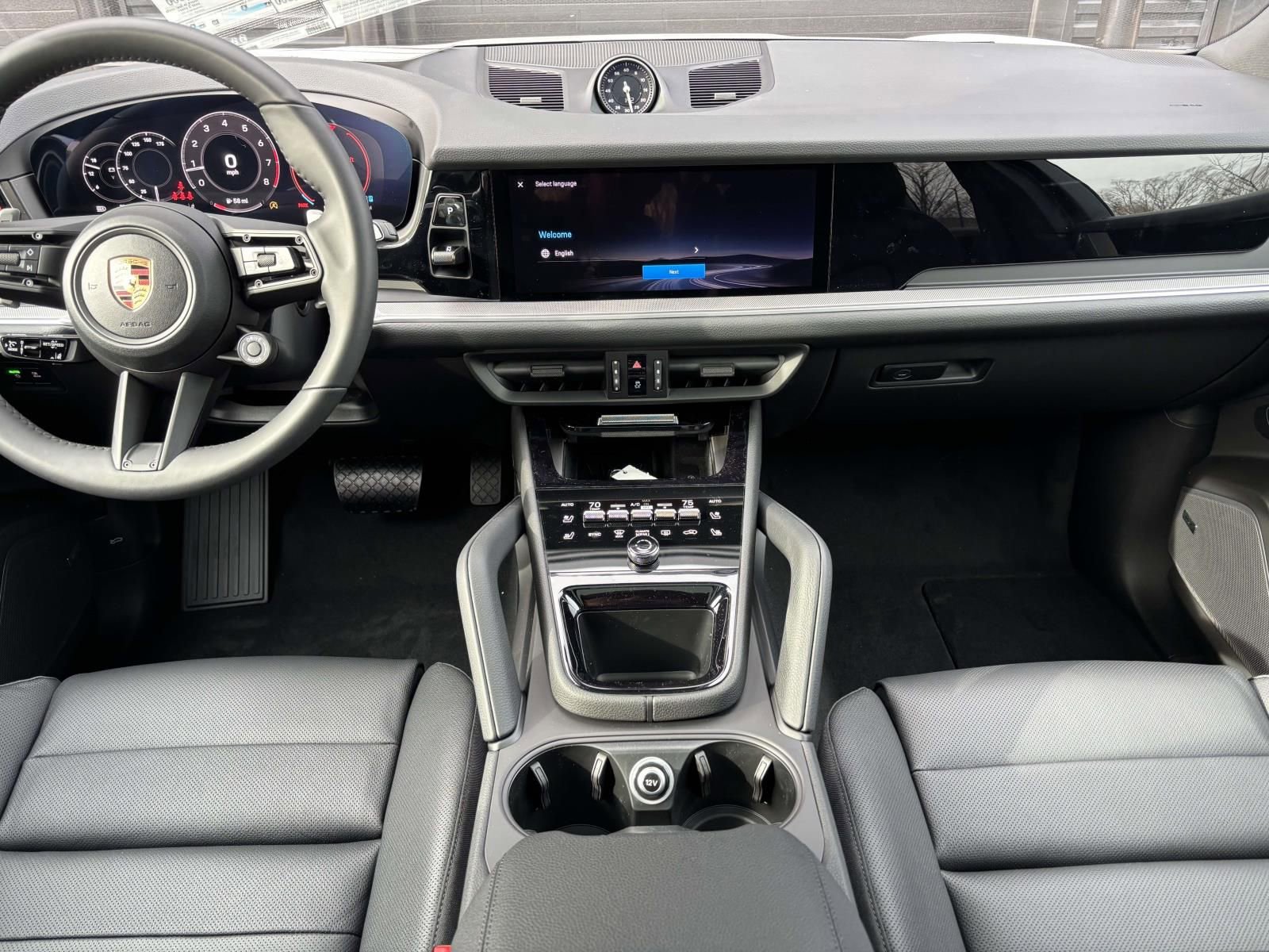 New 2026 Porsche Cayenne image 18